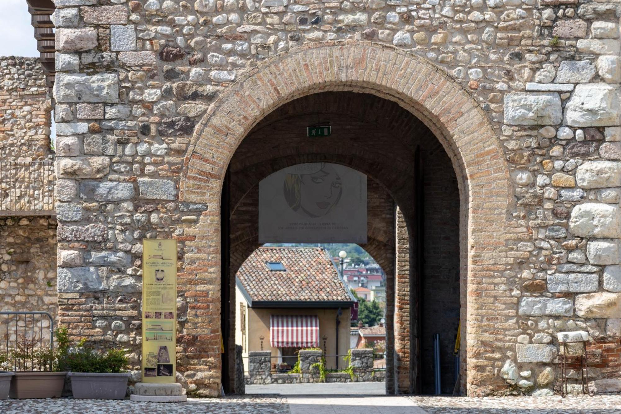 Apartament Haus Martina Desenzano del Garda Zewnętrze zdjęcie